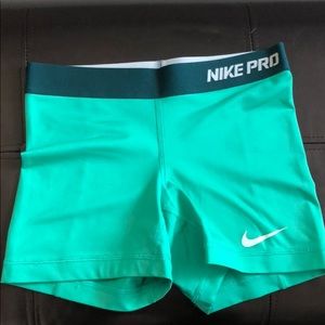 Nike pros in good condition!!